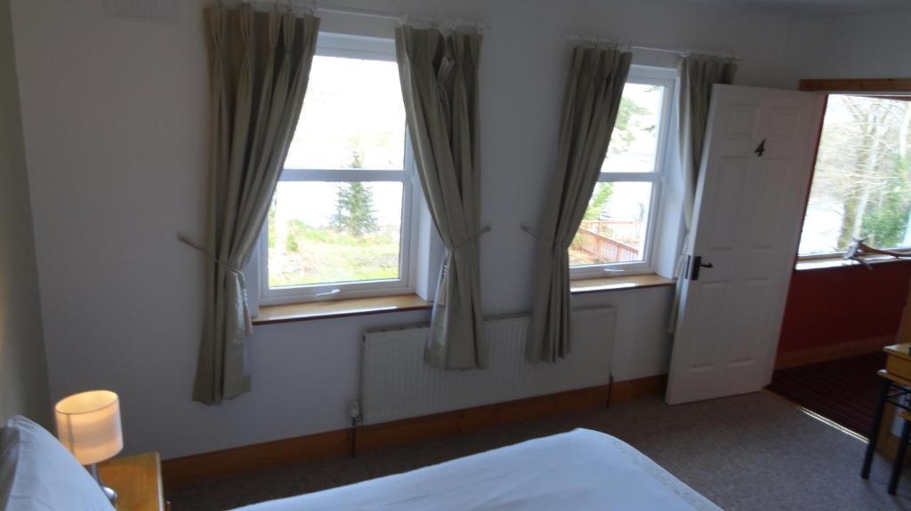 Watersedge Seaviews Hotel Kenmare Exterior foto